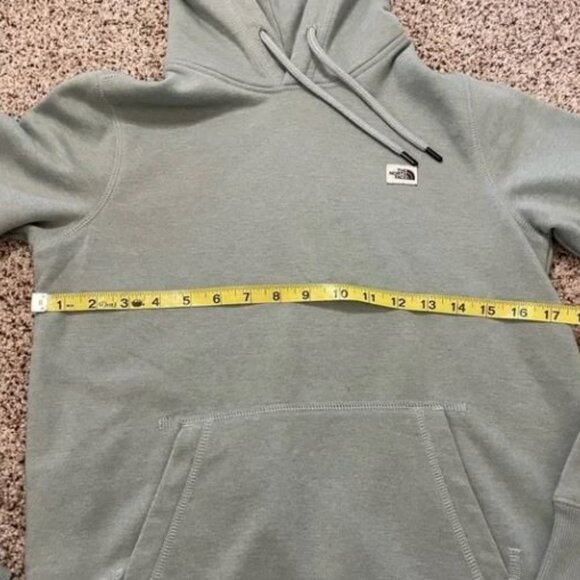 EUC - NORTHFACE Women's Hoodie/Sweatshirt in XS - Picture 3 of 3